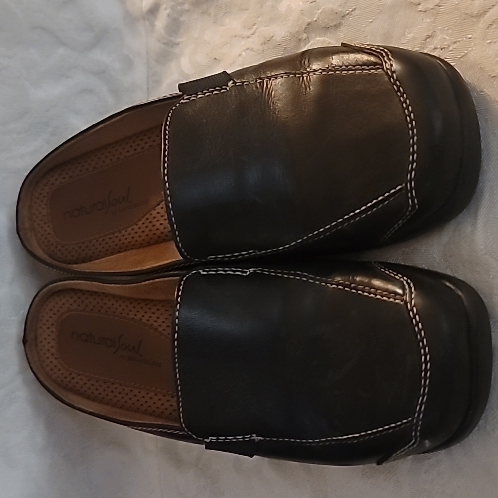 Slip on flats, 7.5 medium, Black, Natural Soul by Naturalizer